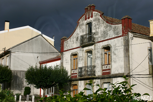 domy v Sierra de Outes