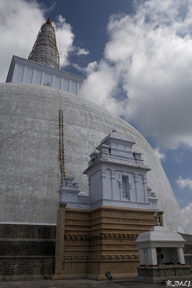 dagoba Ruvanvalisaya - Anuradhapura
