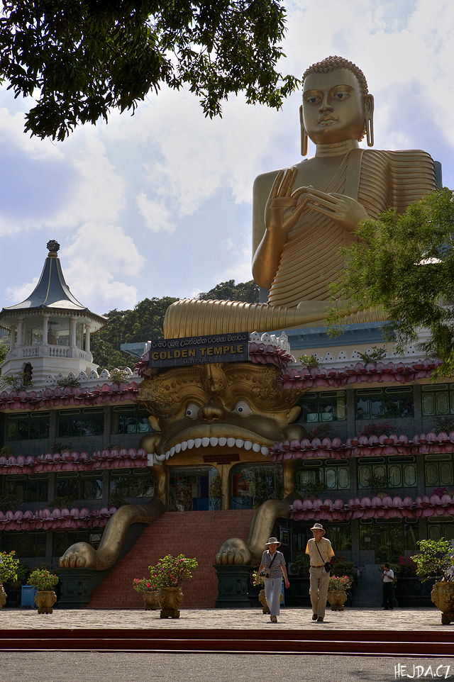 Golden Temple - Dambulla