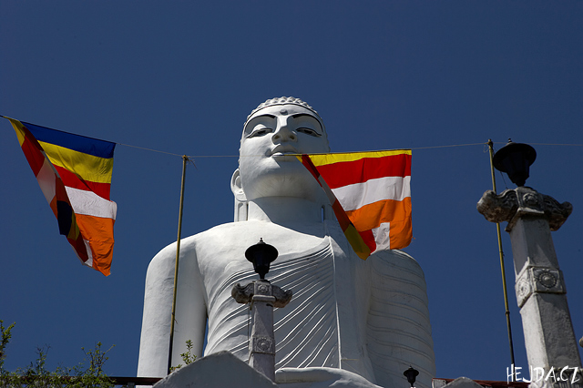 socha Buddhy nad Kandy