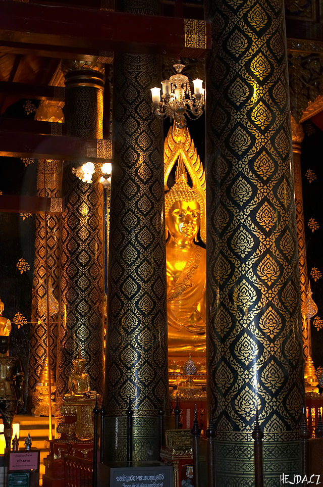 Buddha Chinnarat