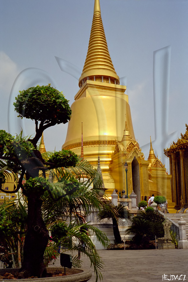 Phra Siratana Chedi